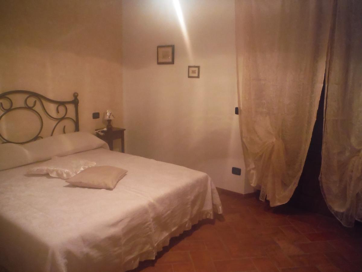 Agriturismo Santa Adriana Volterra Pokój zdjęcie